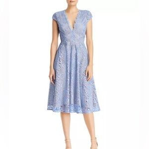 Sau Lee Emma Blue Lace Dress Women’s Size 6 Open Back Lined Midi